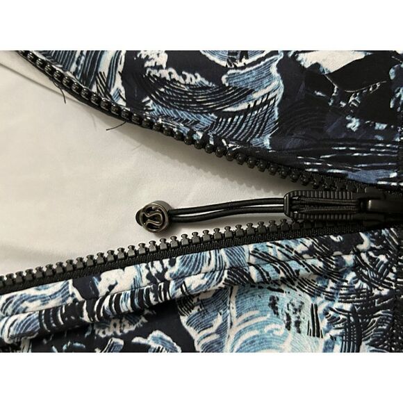 Lululemon Define Jacket size 6 - Picture 2 of 6